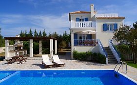 Eglina Villa'S